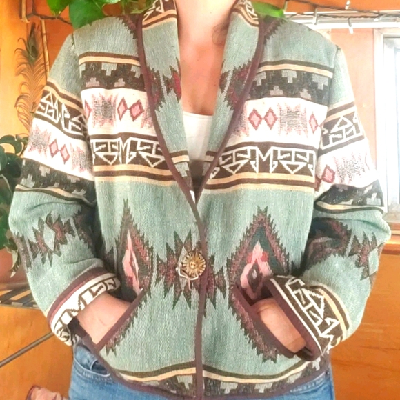 Aztec Jacket - Picture 1 of 3